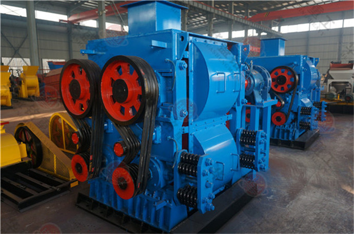 煤塊四齒輥破碎機(jī)